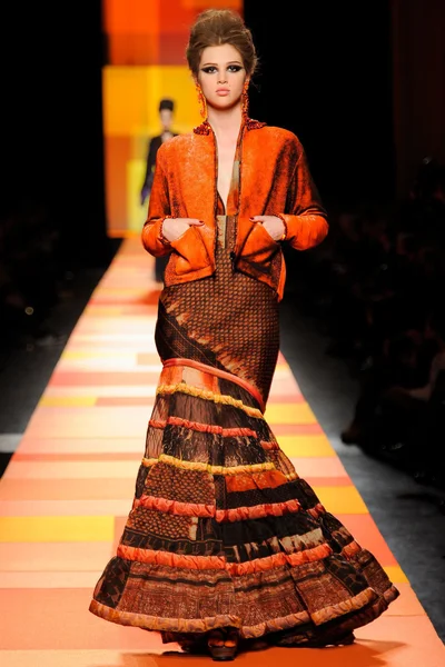 Look 23